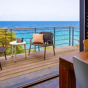 pietermaai-apartments.comcaribbean.com/